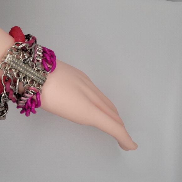 Multi Chain Link Bracelet - Picture 3 of 8